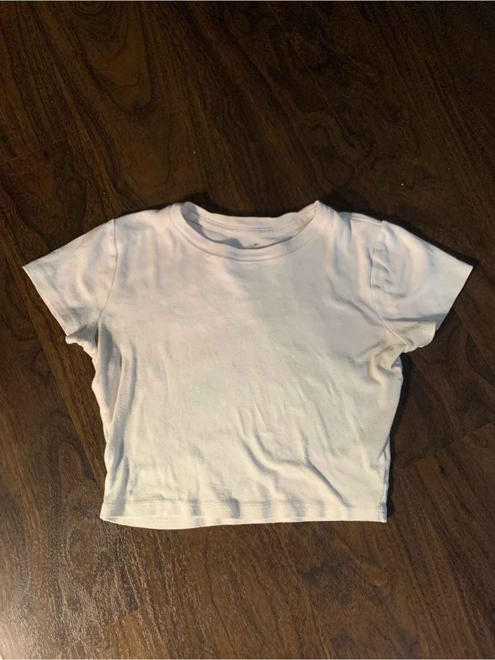 Hollister White Short Sleeve Crop Tee